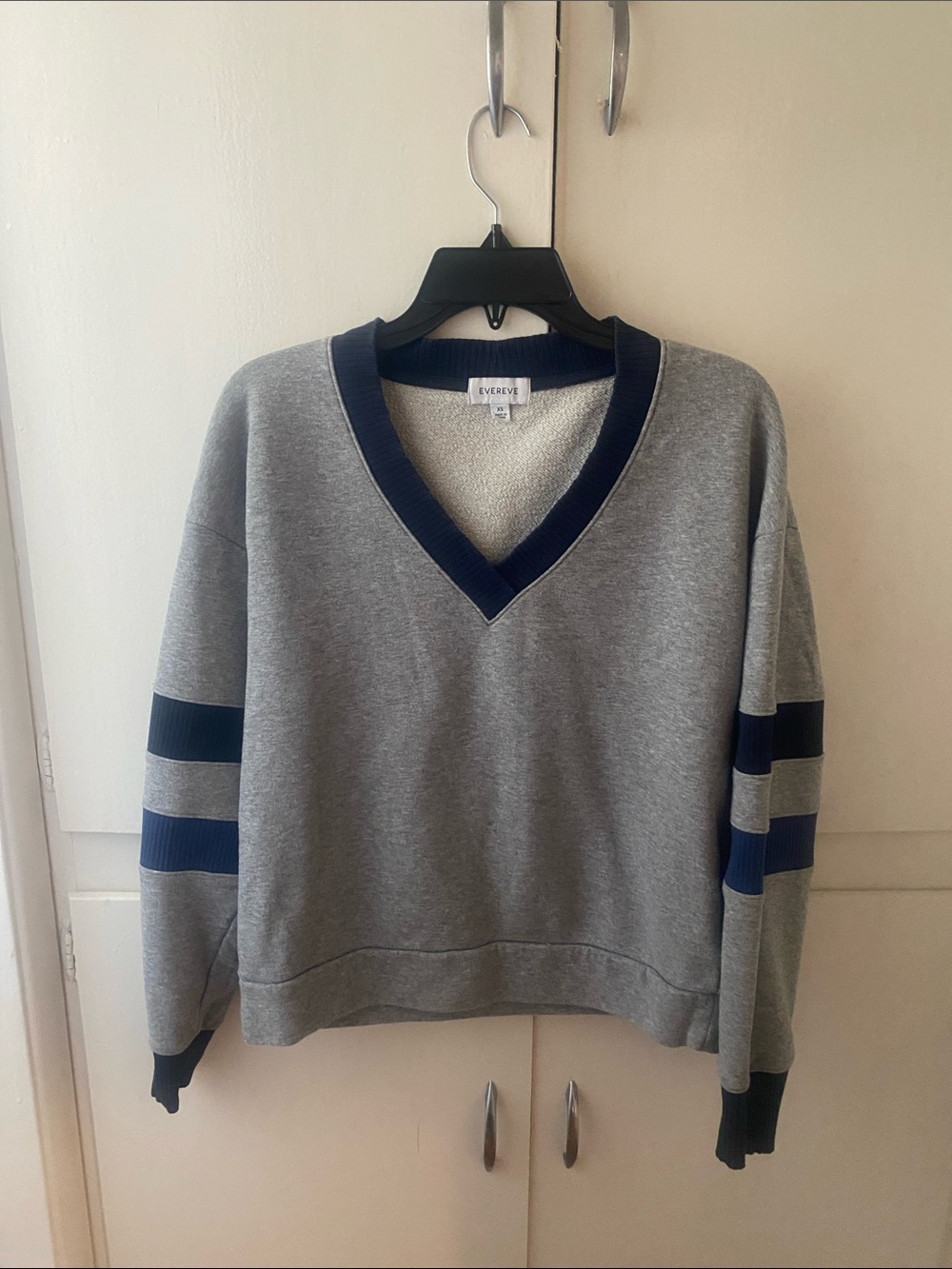 Evereve women’s V-Neck Grey Sweater with Navy Stripes
